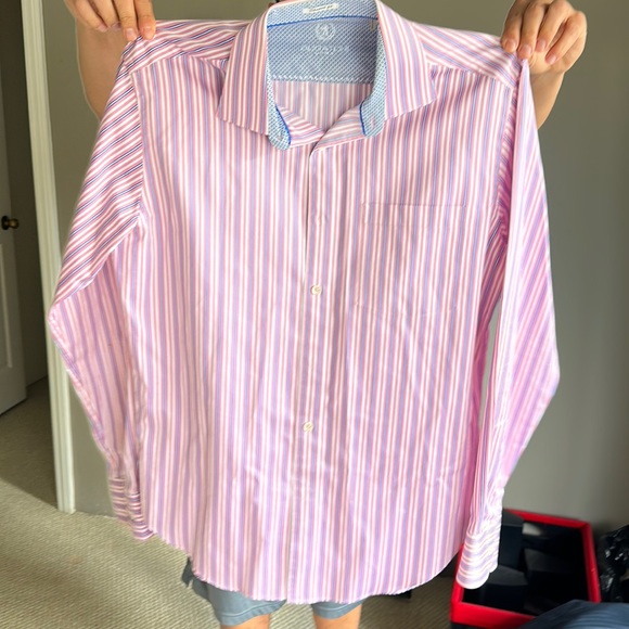 Men’s Bugatchi long sleeve dress shirt shaped fit - Medium - Picture 1 of 3